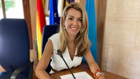 La alcaldesa de Andratx, Estefan&iacute;a Gonzalvo.