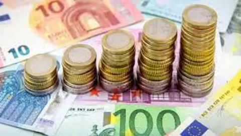 El bono espa&ntilde;ol a diez a&ntilde;os, el de referencia, super&oacute; esta semana el 4%, algo que no ocurr&iacute;a desde diciembre de 2013. (Archivo) 