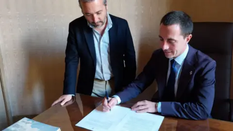 El presidente del Consejo de Mallorca, Lloren&ccedil; Galm&eacute;s, ha enviado una carta al nuevo ministro de Transportes y Movilidad Sostenible, &Oacute;scar Puente.