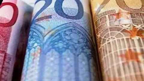  Tras la puja del martes, el Tesoro apelar&aacute; de nuevo al mercado el 16 de enero, con una subasta de letras a tres y nueve meses; y el 18 de enero, de bonos y obligaciones.&nbsp;(Archivo) 