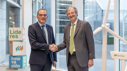  El cr&eacute;dito se enmarca en la alianza firmada en mayo del a&ntilde;o pasado y est&aacute; vinculado a la reducci&oacute;n de emisiones contaminantes y a ampliar la capacidad renovable de Iberdrola. 