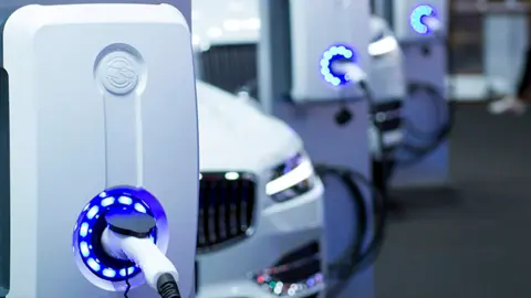  En 2023 se vendieron 12.545 unidades de coches el&eacute;ctricos frente las 12.000 vendidas en 2022, lo que supone un incremento del 7%. (Archivo) 