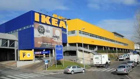  Sobre la pol&iacute;tica de precios, Ikea prev&eacute; una inversi&oacute;n total de 90 millones para reducirlos este a&ntilde;o, de los que 33 millones en Espa&ntilde;a de destinar&aacute;n a bajar los precios de m&aacute;s de 1.300 referencias de su cat&aacute;logo. (Archivo) 