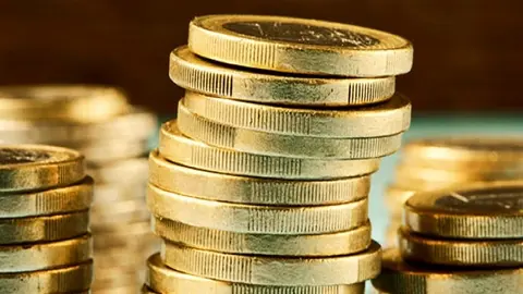  Imagen de dinero. (Archivo) 