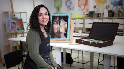  Nuria Spinola impuls&oacute; una academia de arte en Sevilla con el apoyo de MicroBank. 