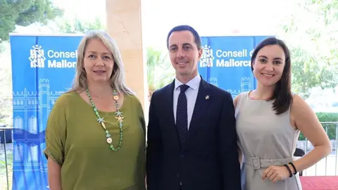 El Consell de Mallorca repartir&aacute; 400 tabletas y 130 puntos de acceso wifi a 46 ayuntamientos para continuar impulsando la digitalizaci&oacute;n y el aumento de la seguridad inform&aacute;tica.