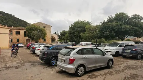Imagen de la Plaza de Sa Bastida en Alar&oacute;.