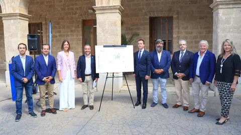 Imagen de todos los consellers del Consell de Mallorca en el inicio del curso pol&iacute;tico.