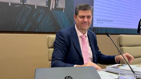 El conseller de Turismo, Jaume Bauz&agrave;, ha explicado su presupuesto en el Parlament.