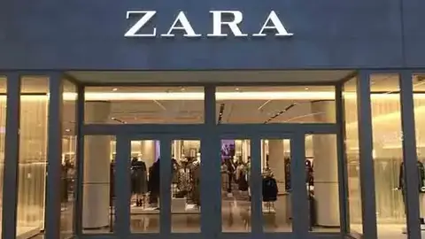  Para hacer posible este sistema, ha desarrollado un dispositivo capaz de identificar cada prenda mediante tecnolog&iacute;a FRID (identificaci&oacute;n por radiofrecuencia) y de desactivar las alarmas "blandas" o invisibles que Zara ya instala en todas sus prendas. 