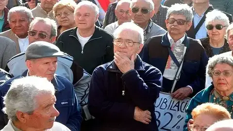  La pensi&oacute;n media por jubilaci&oacute;n procedente del r&eacute;gimen general se situ&oacute; en 1.662,3 euros mensuales. 