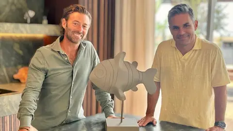 James von Enden, CEO de Perlen Taucher con Carlos L&oacute;pez Ense&ntilde;at.