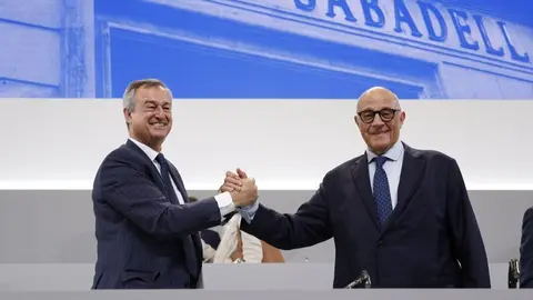  El CEO del Sabadell, C&eacute;sar Gonz&aacute;lez Bueno, y el presidente, Josep Oliu. (Banco Sabadell) 