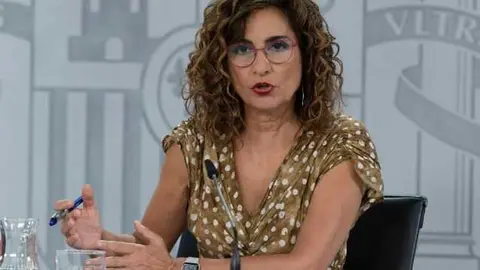  Imagen de archivo de la ministra de Hacienda, Mar&iacute;a Jes&uacute;s Montero, explicando los acuerdos adoptados en el Consejo de Ministros. (Gobierno de Espa&ntilde;a) 