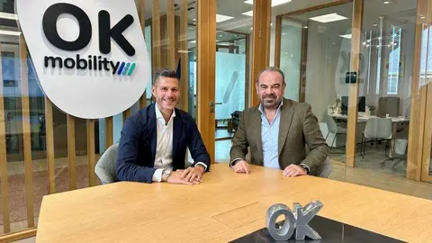 Othman Ktiri, fundador y presidente ejecutivo de OK Mobility, y Gabriel Escarrer Jaume, presidente y consejero delegado de Meli&aacute; Hotels International. (Meli&aacute;)