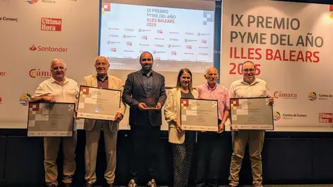 Foto de los premiados en la edici&oacute;n de 2025. (C&aacute;mara de Comercio de Mallorca)