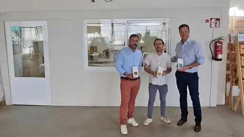 Esteban Bonnin Zamora, Gestor de Pymes en BBVA Manacor
Guillem Febrer, Gerente de Estel de Llevant
Enrique Pelaez, Director CBC en BBVA Mallorca Este.