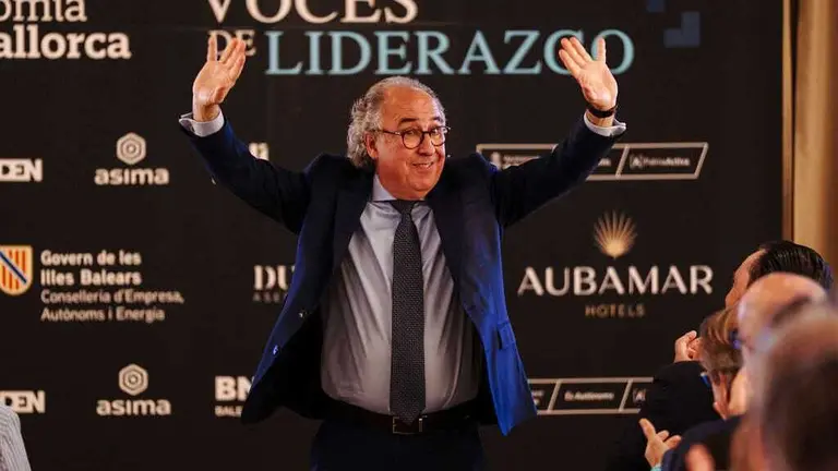 ‘Voces de Liderazgo’ nace con fuerza: lleno absoluto y una lección de optimismo empresarial de Emilio Duró