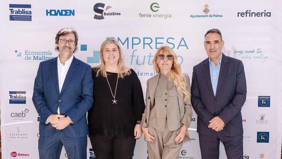 Los editores de EDM, Tomeu Garcies y Mar Nicolau con Cayetana Guillén-Cuervo y el presidente de Séptima Media, Alejandro Samanés.